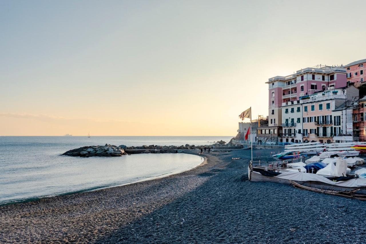 Joivy Modern Flat Next To The Sea Apartment Genoa Bagian luar foto