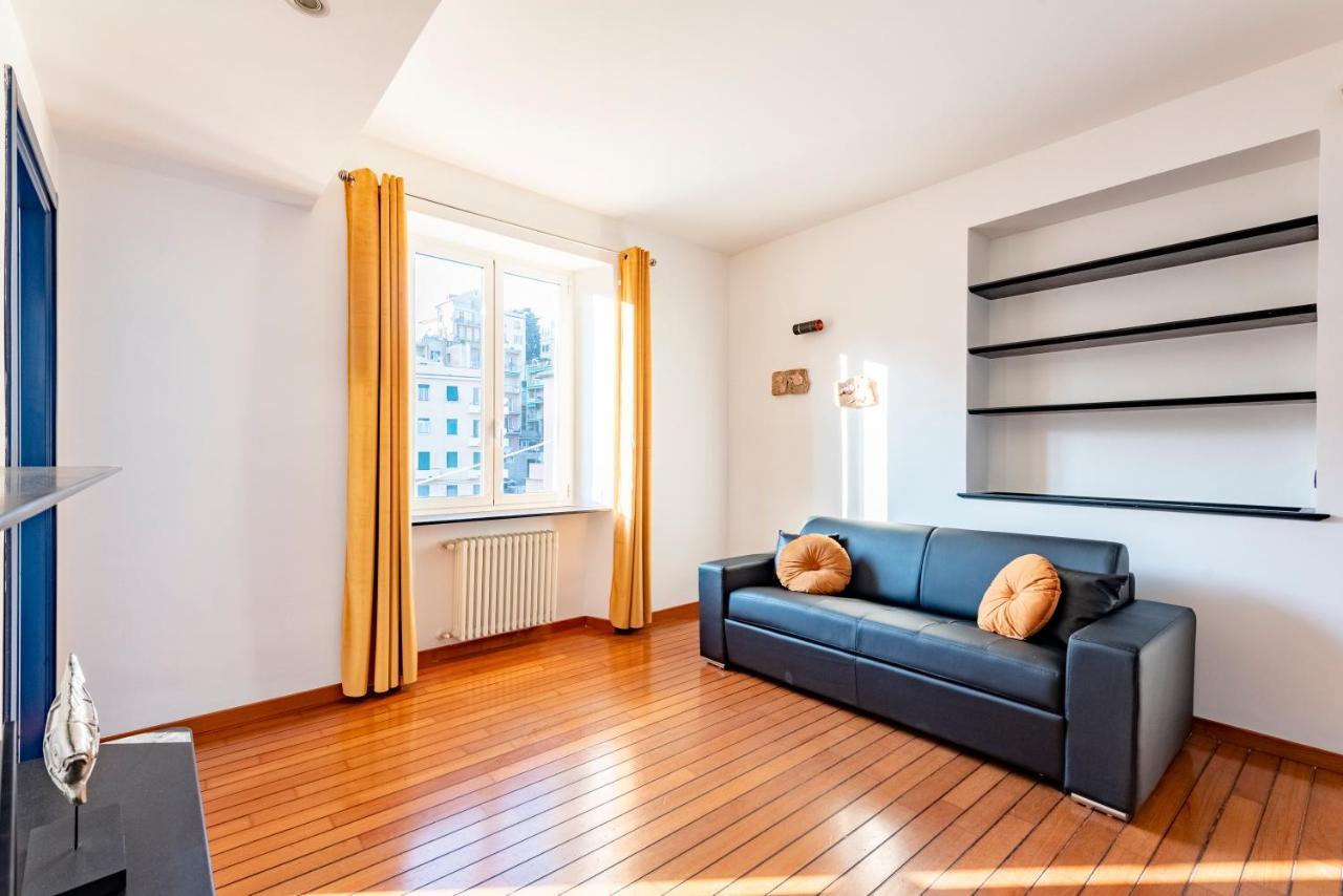 Joivy Modern Flat Next To The Sea Apartment Genoa Bagian luar foto