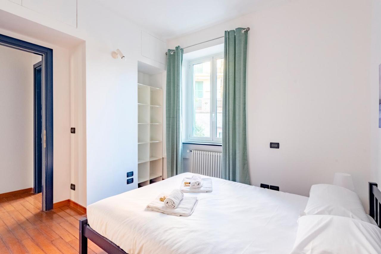 Joivy Modern Flat Next To The Sea Apartment Genoa Bagian luar foto